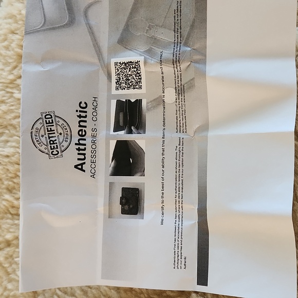 Gorgeous NWOT Coach Signature Wildflower Bi-fold Snap Front Wallet 🩷🌼 - Picture 15 of 16